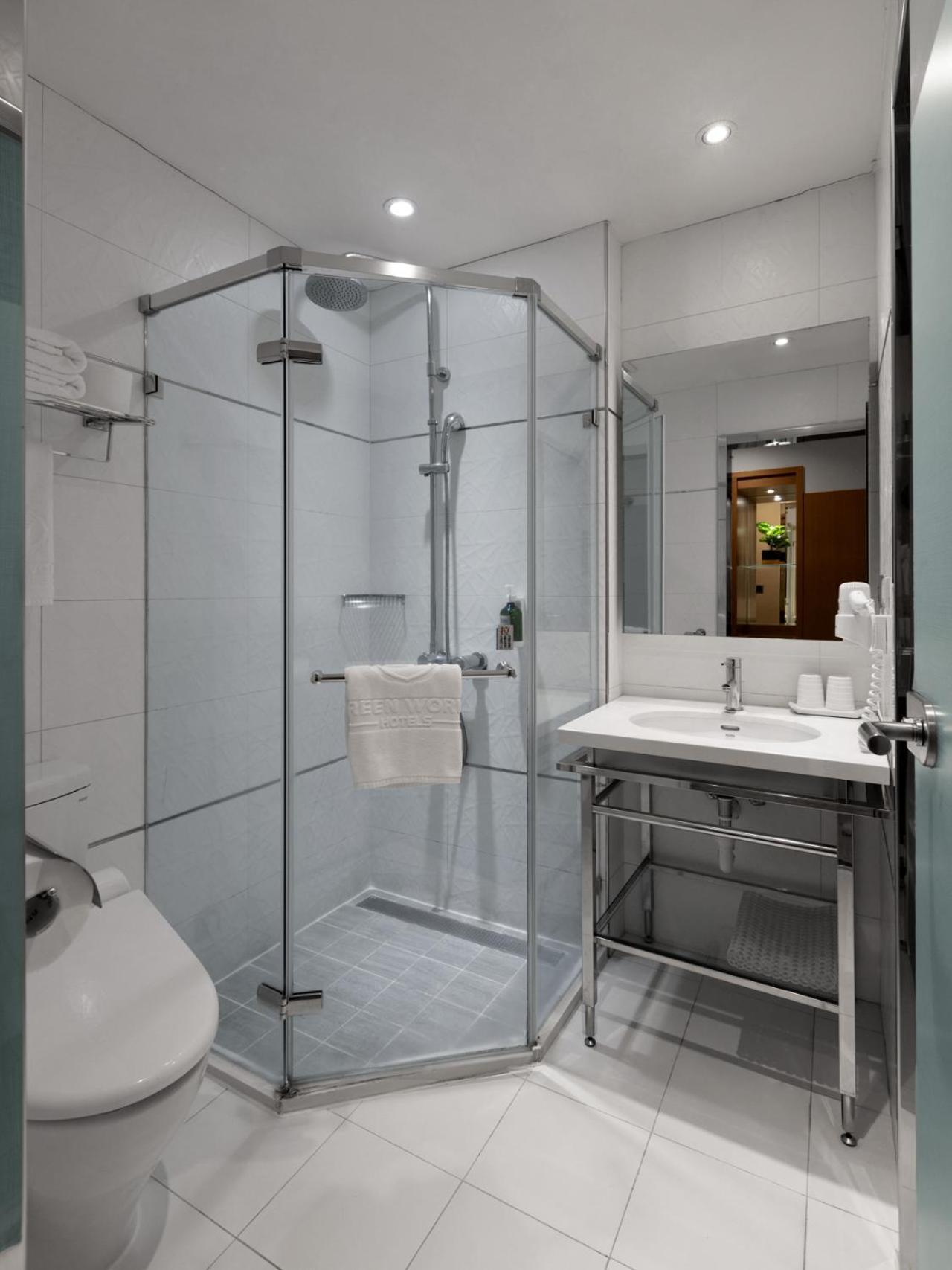 Exquisite Double Room - No Window